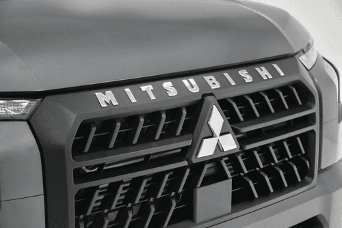 EMBLEMA MITSUBISHI GRADE - CROMADO